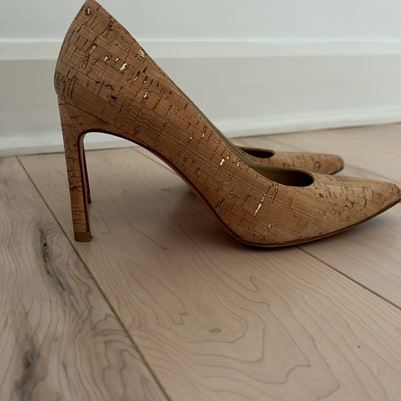 Stuart Weitzman pumps - size 7.5 - Picture 2 of 8